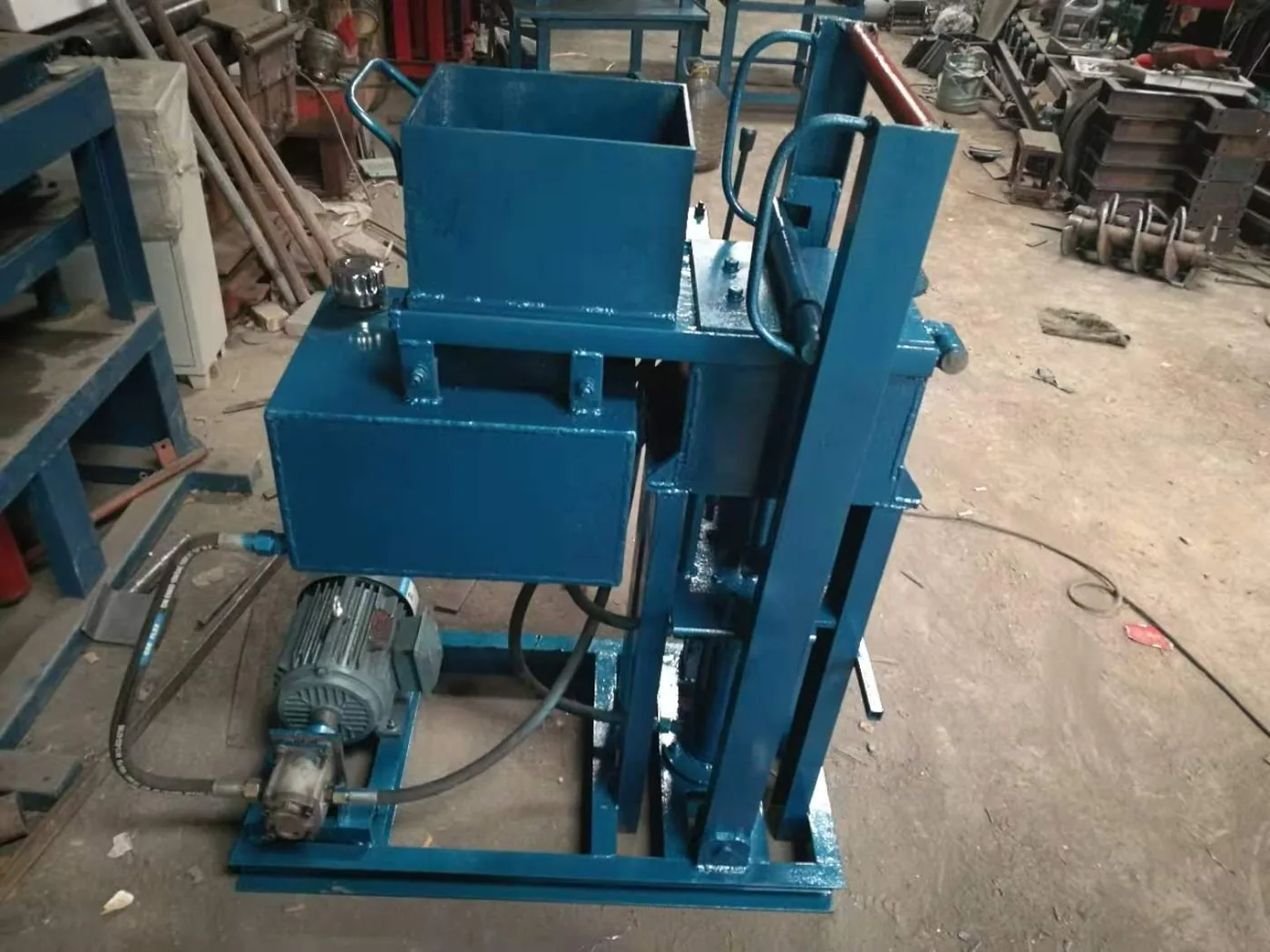 R4-35A Block Moulding Machine — R4-35A